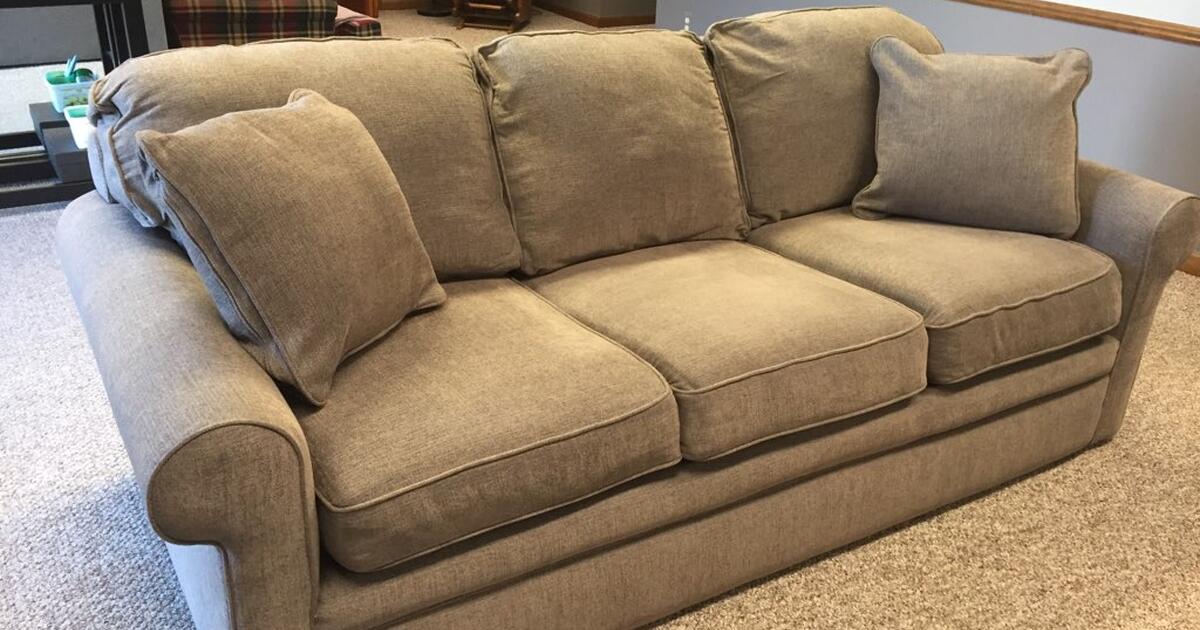 Lazy Boy sofa for 525 in Shelby Township, MI For Sale & Free — Nextdoor