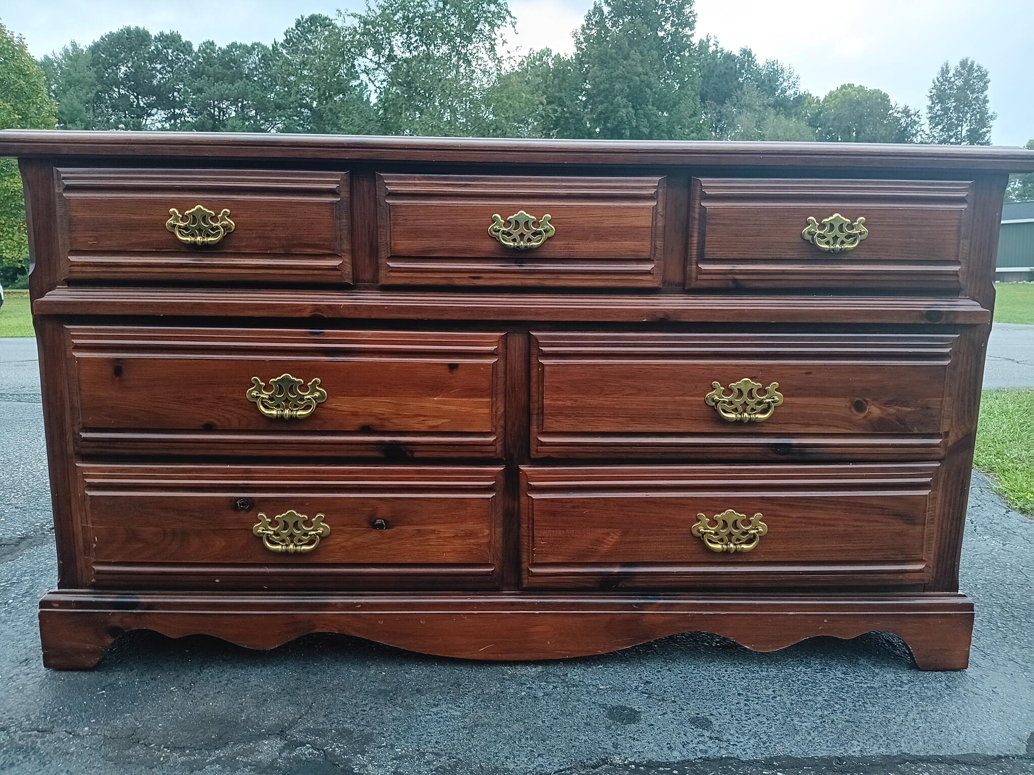 7-Drawer BroyHill Dresser