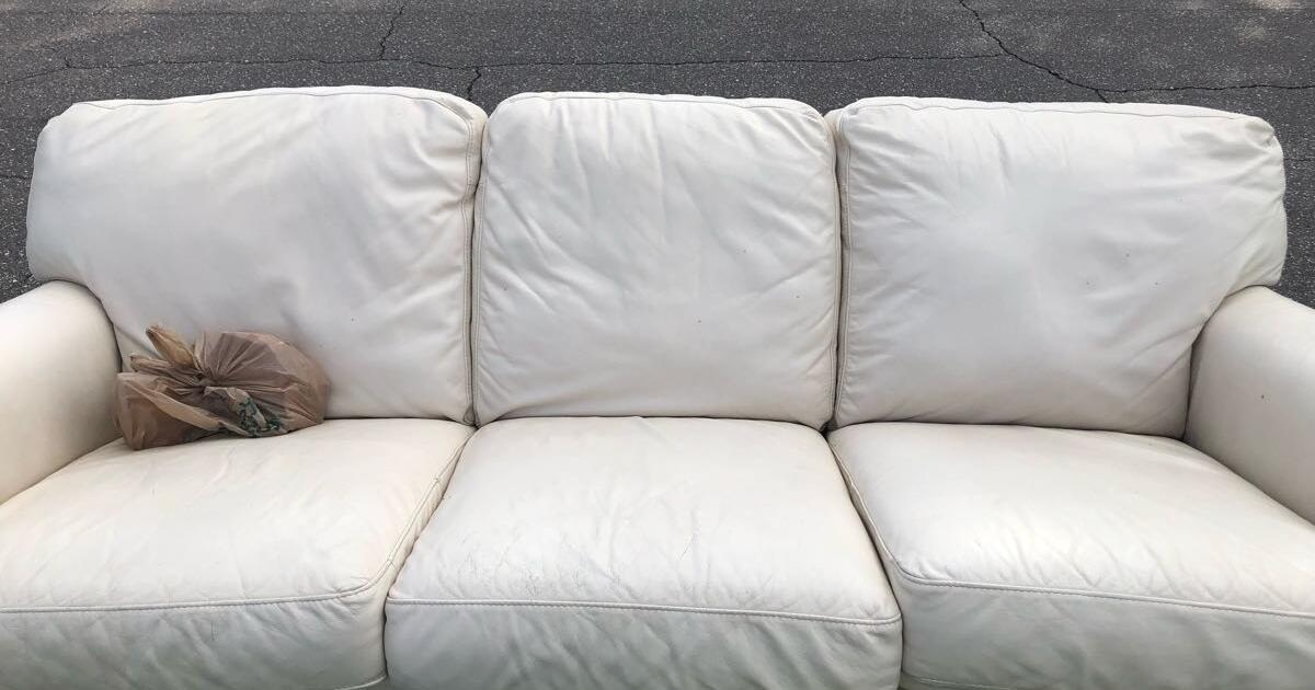 Leather couches for Free in Safety Harbor, FL For Sale & Free — Nextdoor