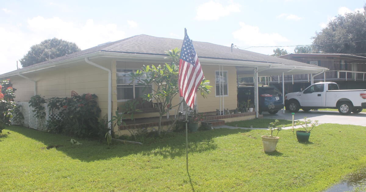 Lake Hatchineha area, Haines City home for sale for 295000 in Haines