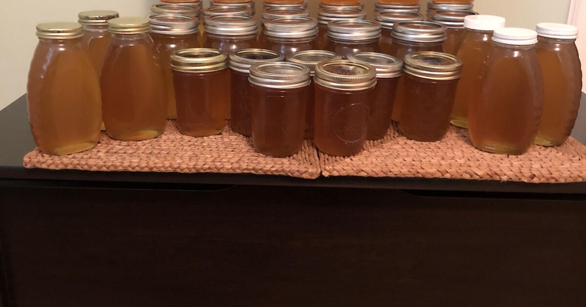 Locally sourced Spring & Summer (2023)Honey in half pints and pint jars