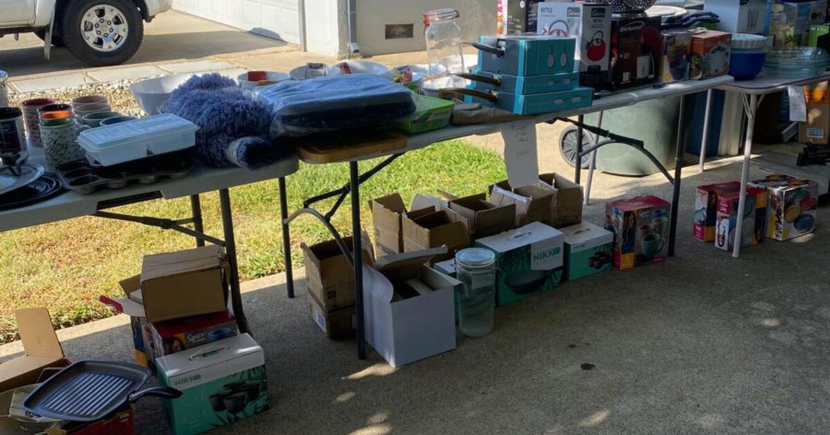 Garage Sale BRAND NEW COOKWARE for Free in Sacramento, CA Finds