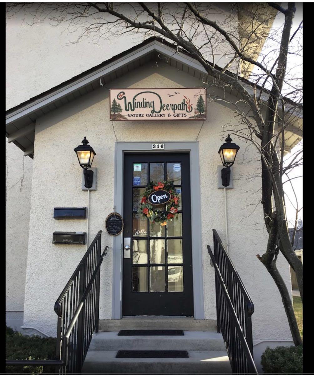 Great nature store in downtown Geneva for Free in St. Charles, IL For