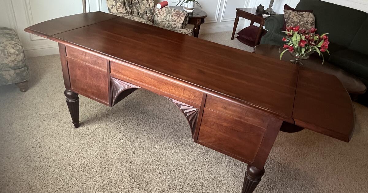 Beautiful Office Desk for 210 in Fresno, CA Finds — Nextdoor