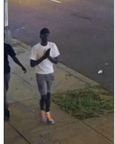 Police Seek Publics Help Identifying Robbery Suspects Newark