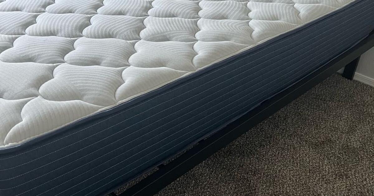 Allswell Queen mattress with universal box spring for 100 in Goodyear