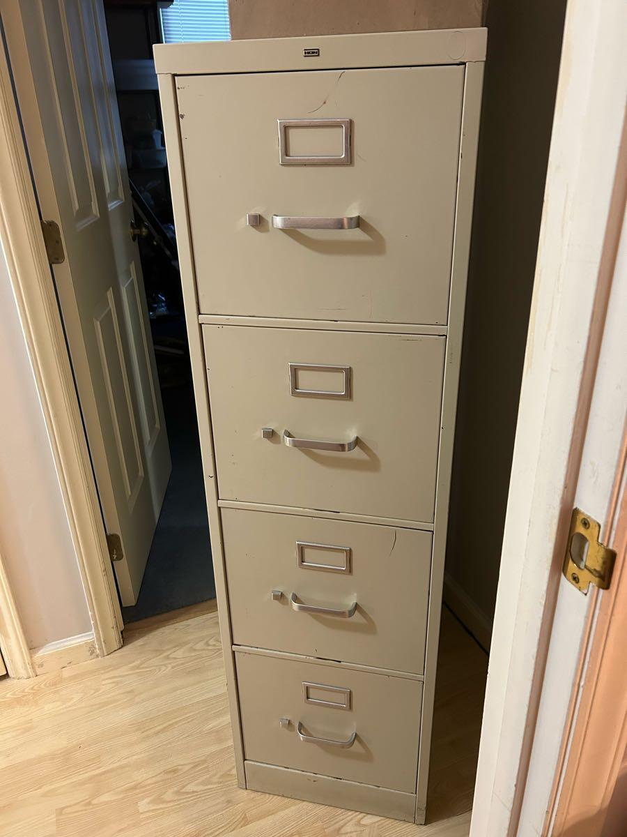 4-Drawer Filing Cabinet