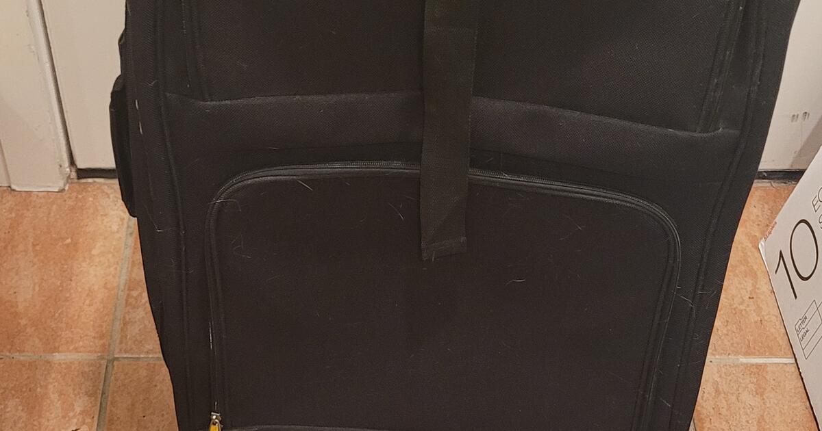 Large black suitcase for Free in Seattle, WA For Sale & Free — Nextdoor