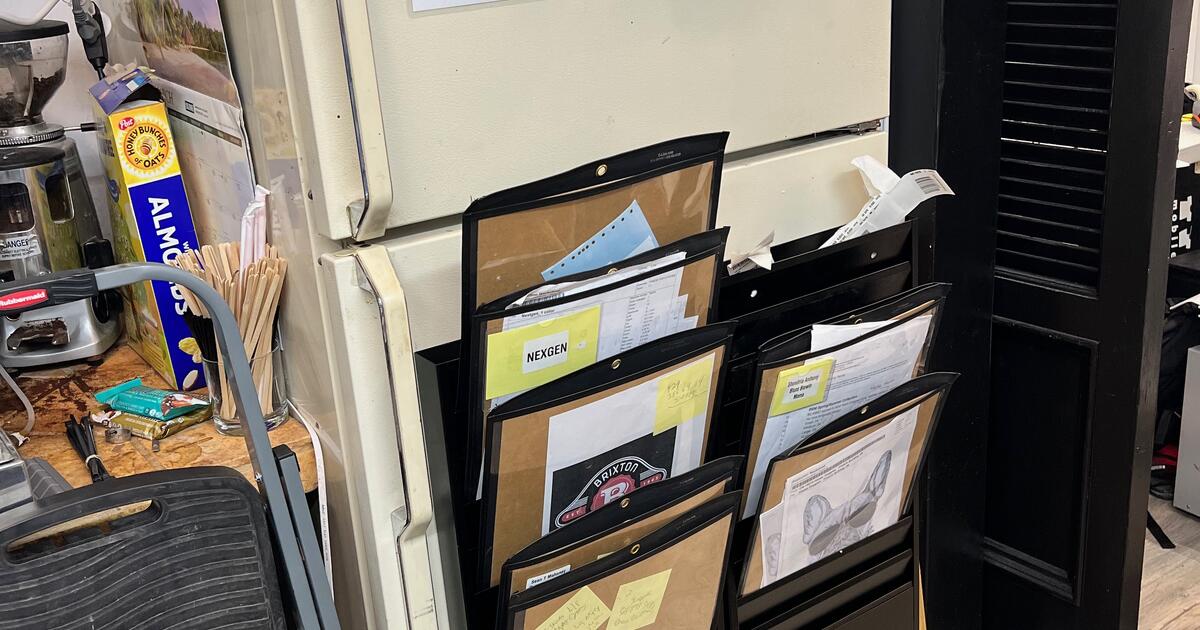 Excellent Working Second Refrigerator! Great for Garage. for Free in