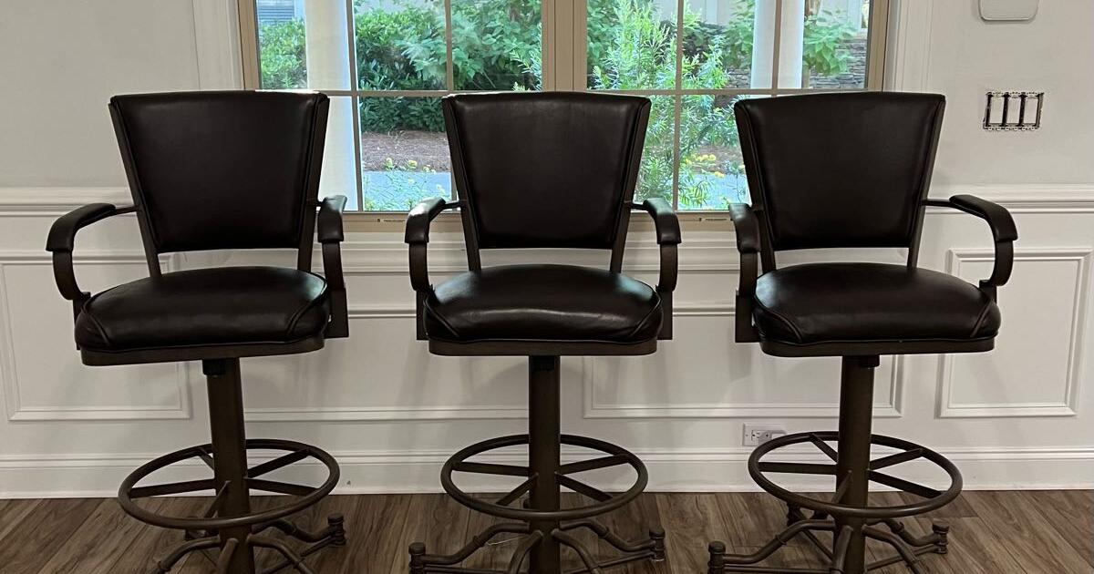 Bar stools for 225 in Bluffton, SC For Sale & Free — Nextdoor