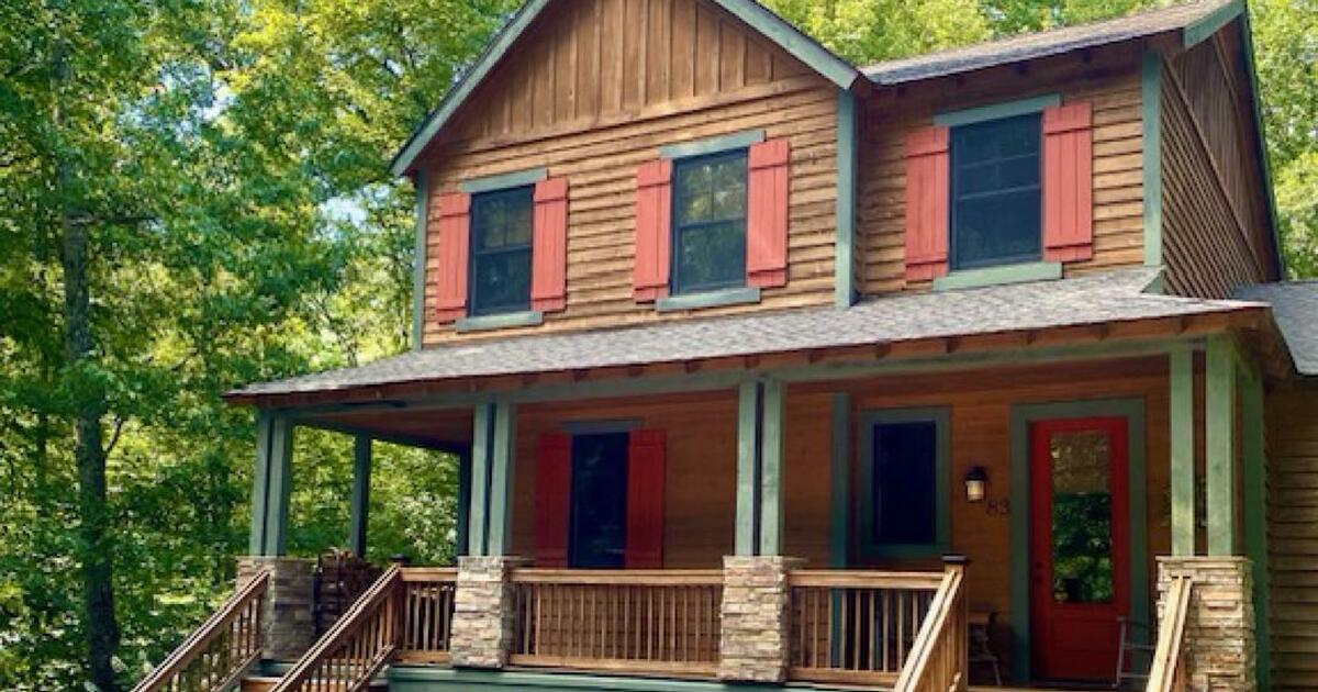 NC mountain home for sale with lake access and golf in beautiful Bear