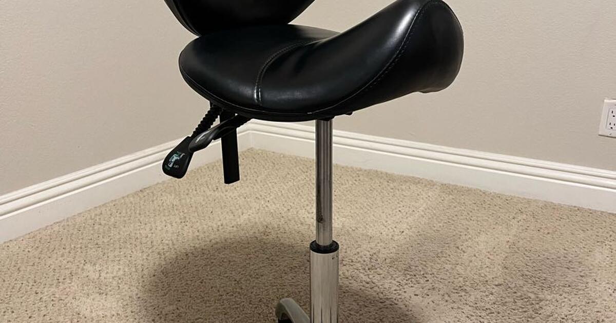 Saddle Chair for 50 in Upland, CA For Sale & Free — Nextdoor