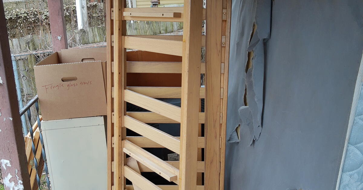 Free wood for projects futon & closet doors for Free in Louisville