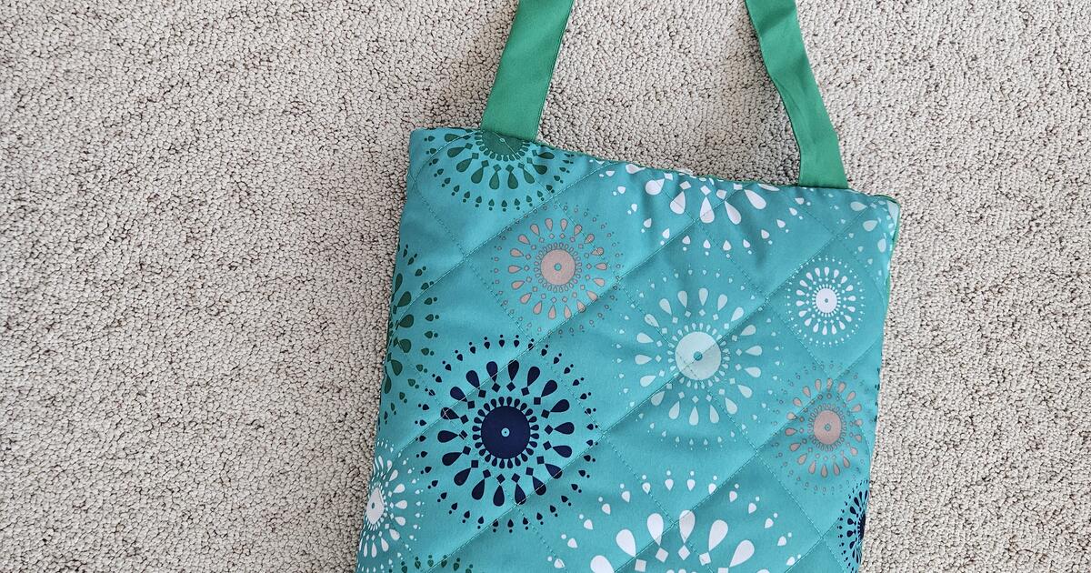 Picnic Blanket for 10 in Rockford, IL For Sale & Free — Nextdoor