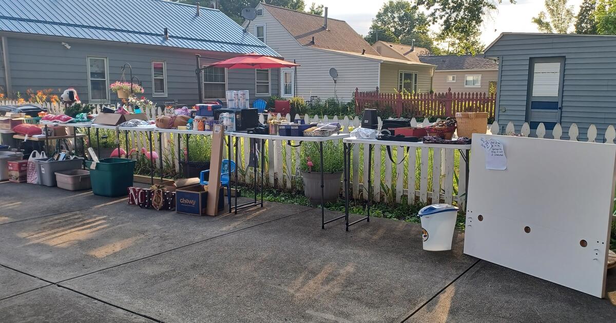 Garage Sale for Free in Cleveland, OH For Sale & Free — Nextdoor