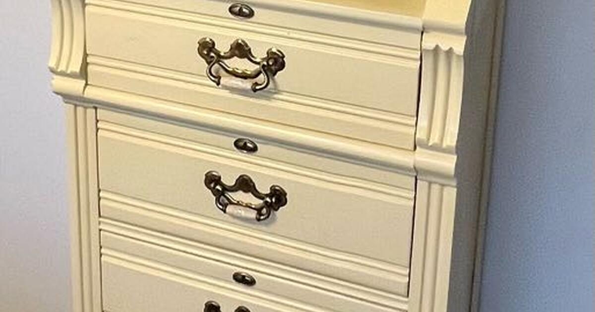 6 Piece Lexington Recollections Oak Bedroom Set for 400 in West Monroe