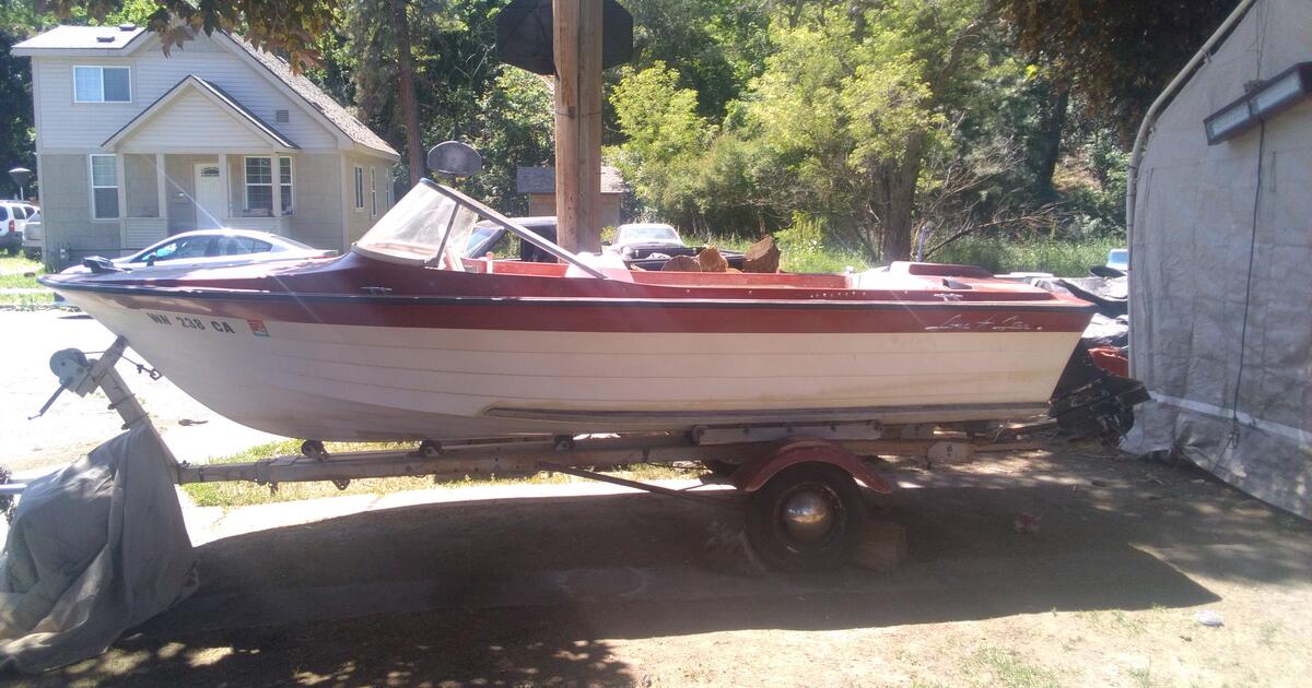 Older 16" Boat with EZ Load Trailer for 750 in Spokane, WA Finds