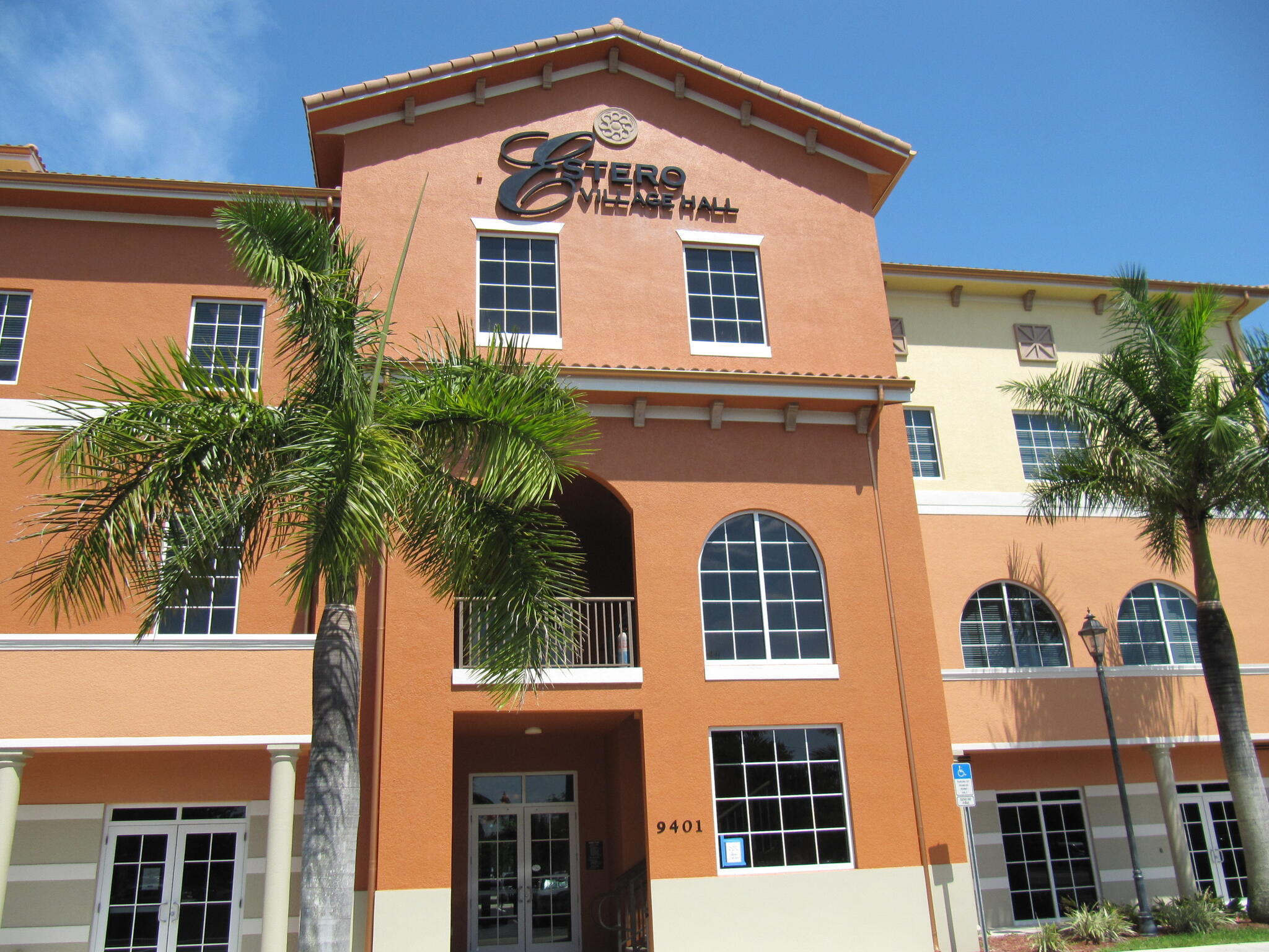 Parkside Estero Grande, Arcos Executive Center and Shoppes at