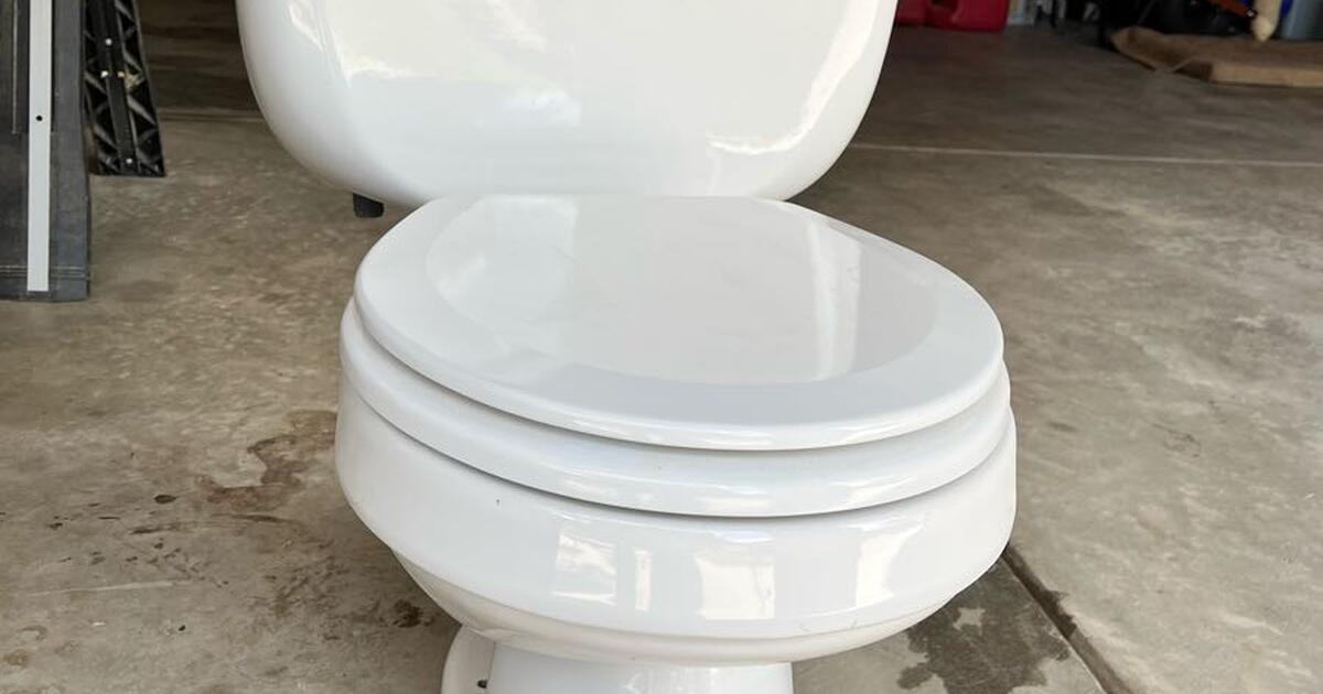 Eljer Toilet for Free in Livermore, CO For Sale & Free — Nextdoor