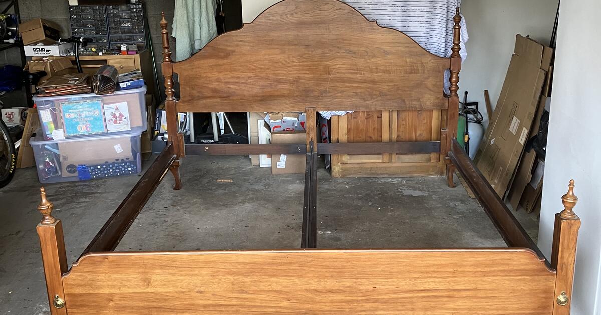 King Size Bed Head and Foot Board for 100 in Springfield, PA For