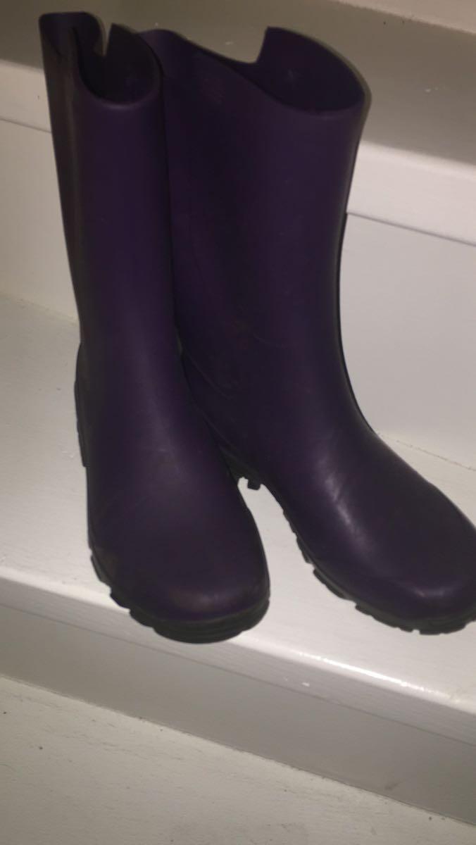 Regenlaarzen Maat 33, Paars Voor 3 € In Haarlem, NH | Gratis/Te Koop —  Nextdoor