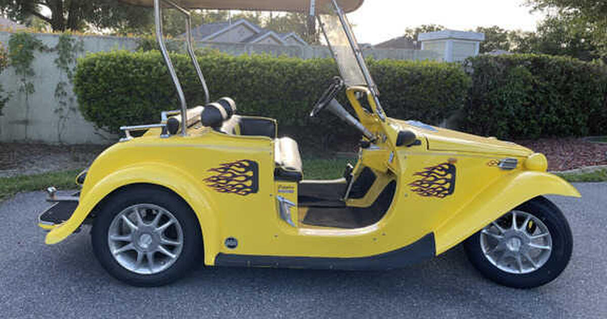 Classic California Roadster Golf Cart for 6600 in The Villages, FL