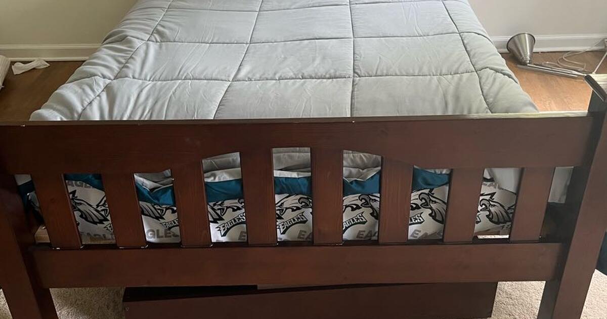 pottery-barn-kids-full-bed-a-dresser-for-200-in-morristown-nj