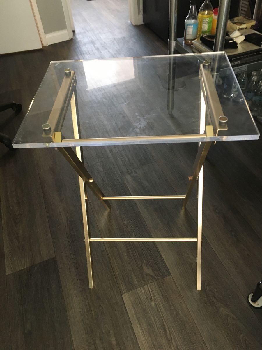 novo acrylic folding table