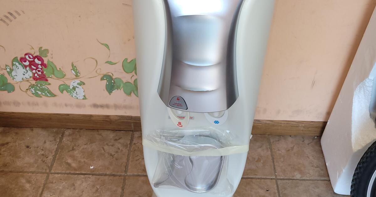 Nestle Water Dispenser Cooler (Model SOBP210ESNS) HOT & COLD 35 for