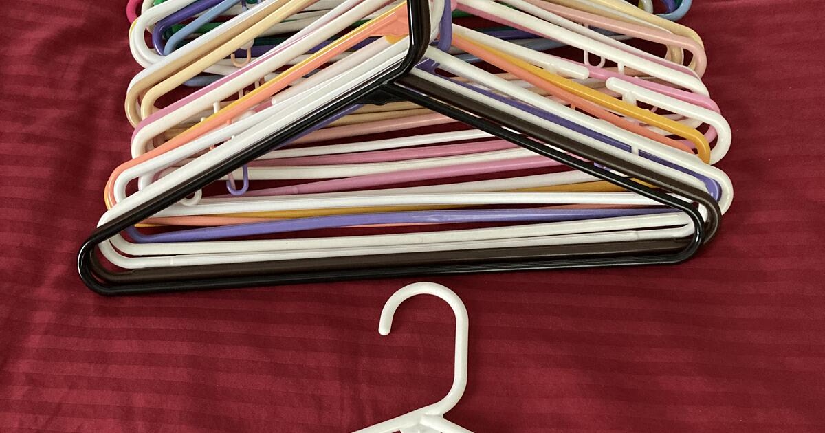 Plastic Tube Hangers. for 2 in St. Louis Park, MN Finds — Nextdoor