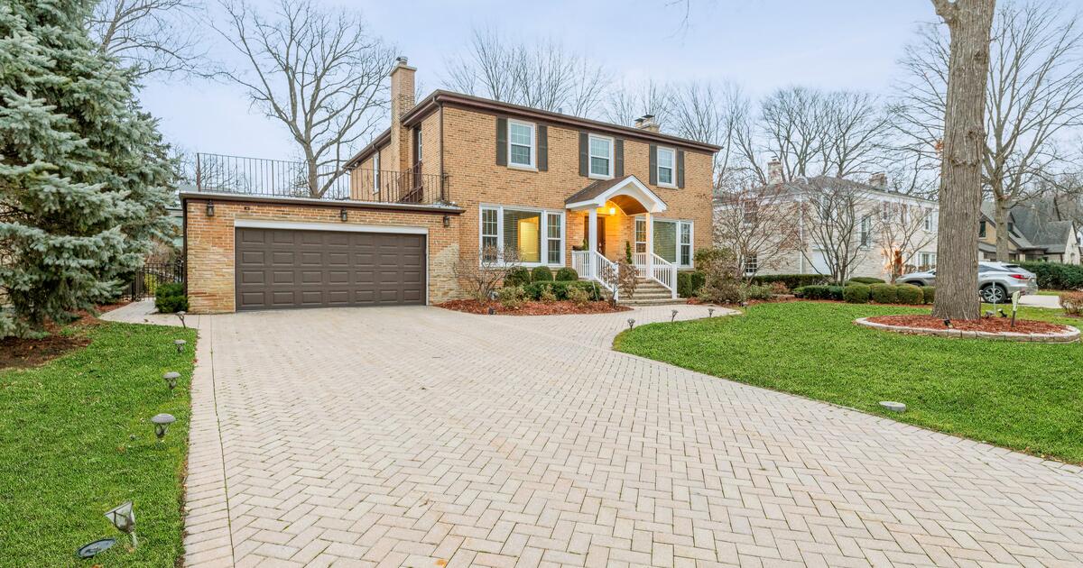 Home for Rent Lincolnwood Towers for 5500 in Lincolnwood, IL Finds