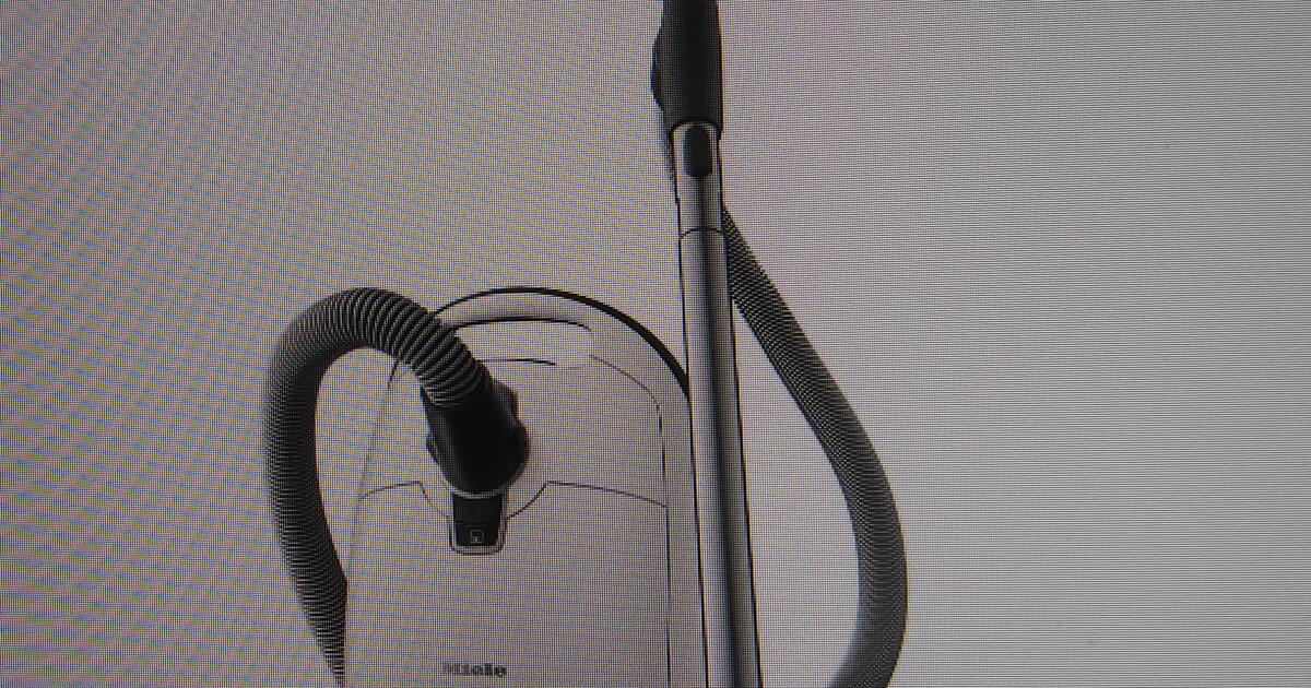 MIELE C3 Cat And Dog Canister Vac Cleaner for 499 in Wimauma, FL For