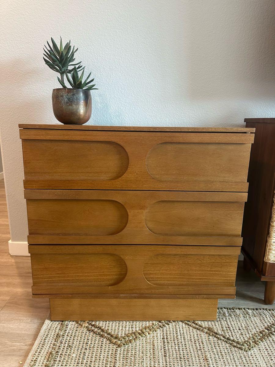 BRAND NEW Nathan James Mid-Century Modern Dresser (pls Read Description!)  For $300 In Petaluma, CA | For Sale & Free  Nextdoor