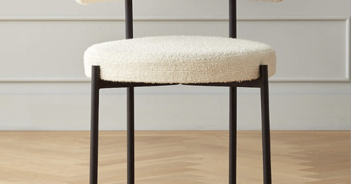 CB2 Dining Chairs excellent condition / ivory boucle with matte black leg for 185 in Miami