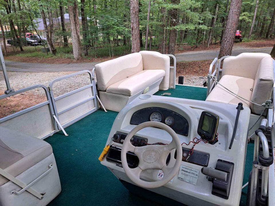 2002 Smokercraft Escape Pontoon Boat with bimini top for $8500 in