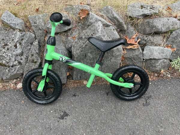 Green Verso Balance Bike For Free In Portl OR For Sale Free Nextdoor