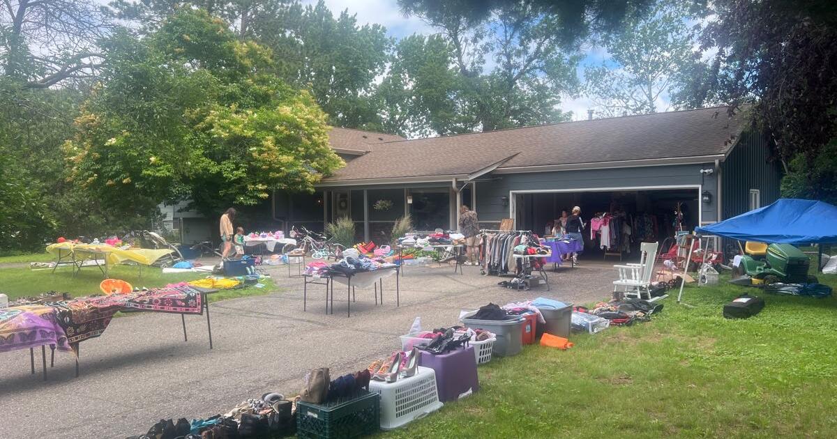 HUGE multi family sale! S for Free in Plymouth, MN For Sale & Free