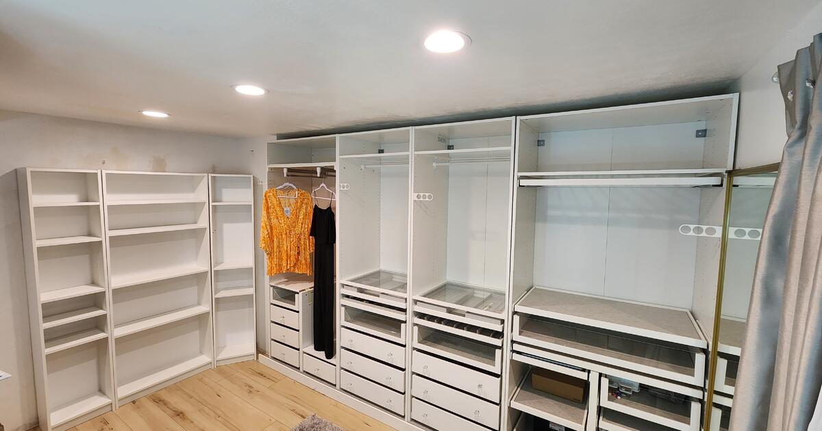 Walk-In Closet for $2 in Laguna Hills, CA | Finds — Nextdoor