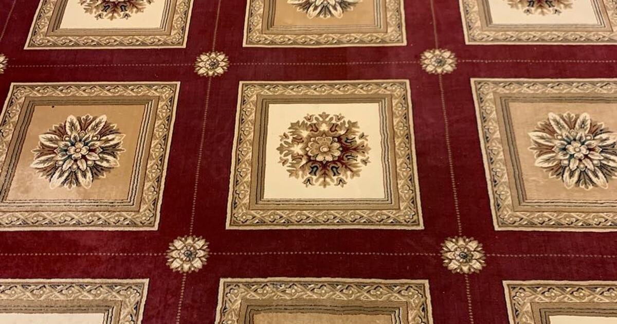 Large beautiful Persian rug for 75 in Marietta, GA For Sale & Free