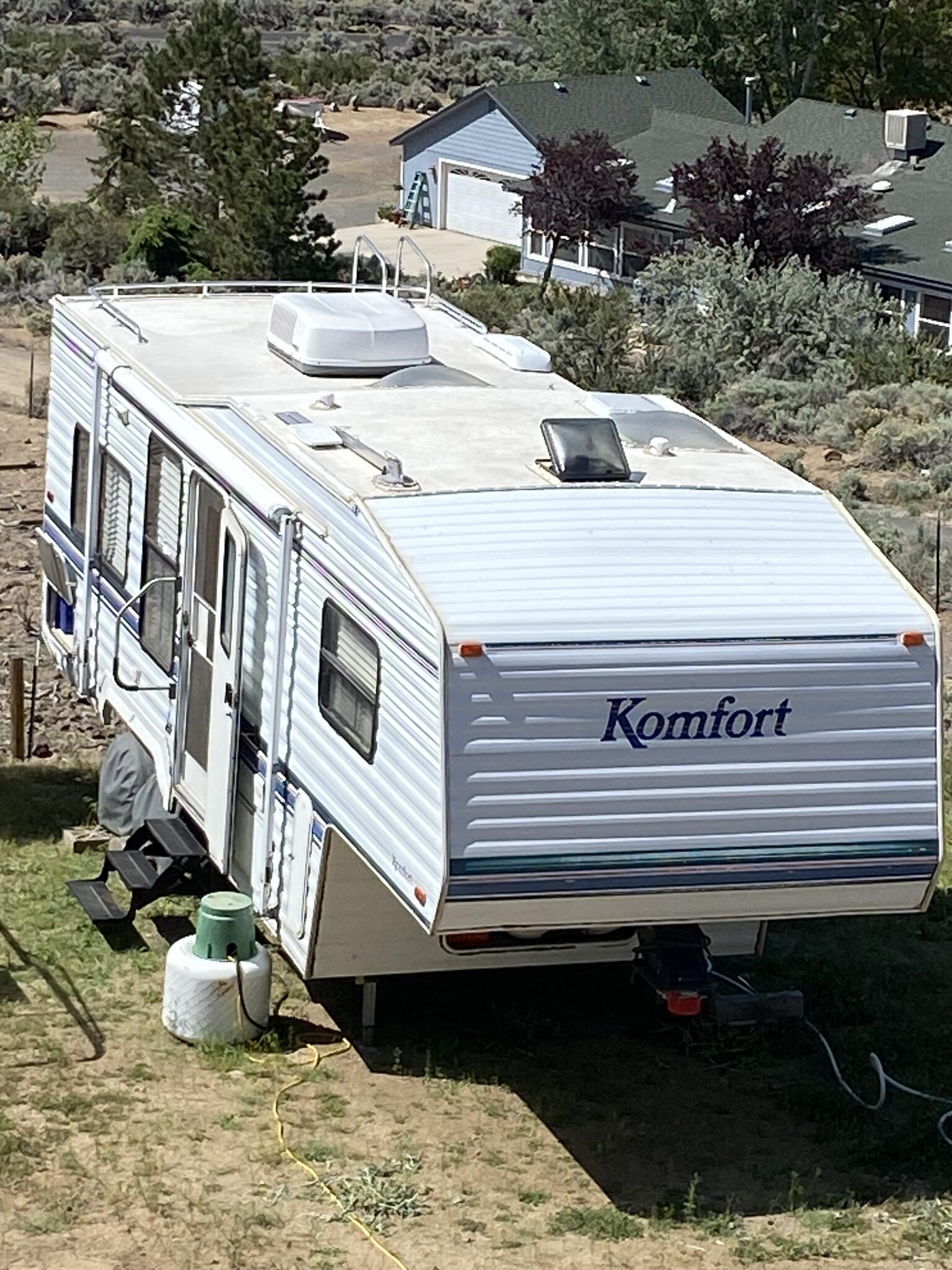 26' 2002 Komfort 5th Wheel for $8550 in Washoe Valley, NV | For Sale ...