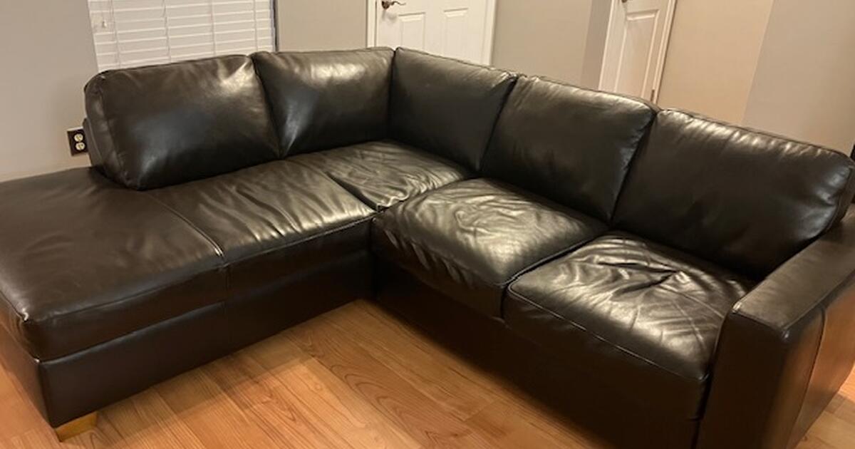 Deep Brown Sectional Couch for 150 in Columbus, OH For Sale & Free