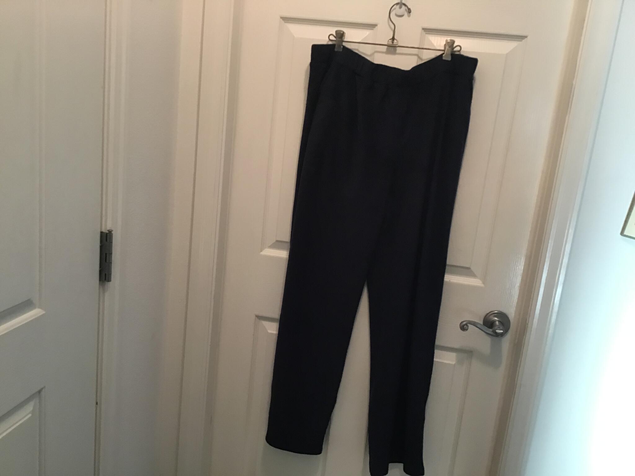 NEW w/ TAGS size LARGE Denim & Co. SOFTEST Velour Pants w/ Pockets for ...