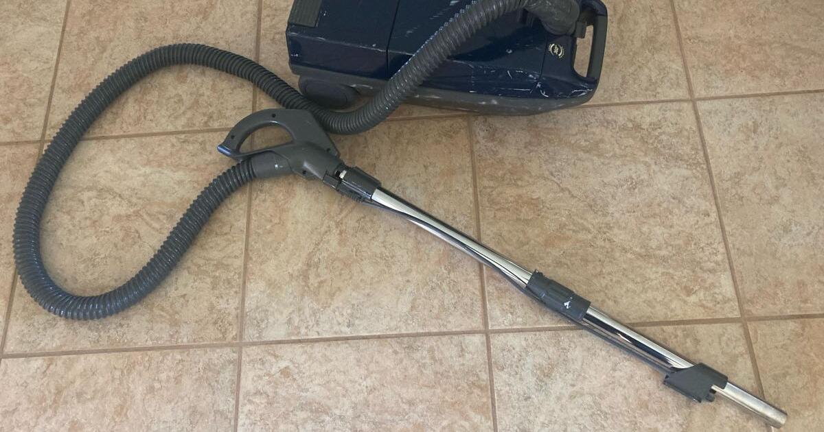 Kenmore Vacuum for 20 in Englewood, FL For Sale & Free — Nextdoor