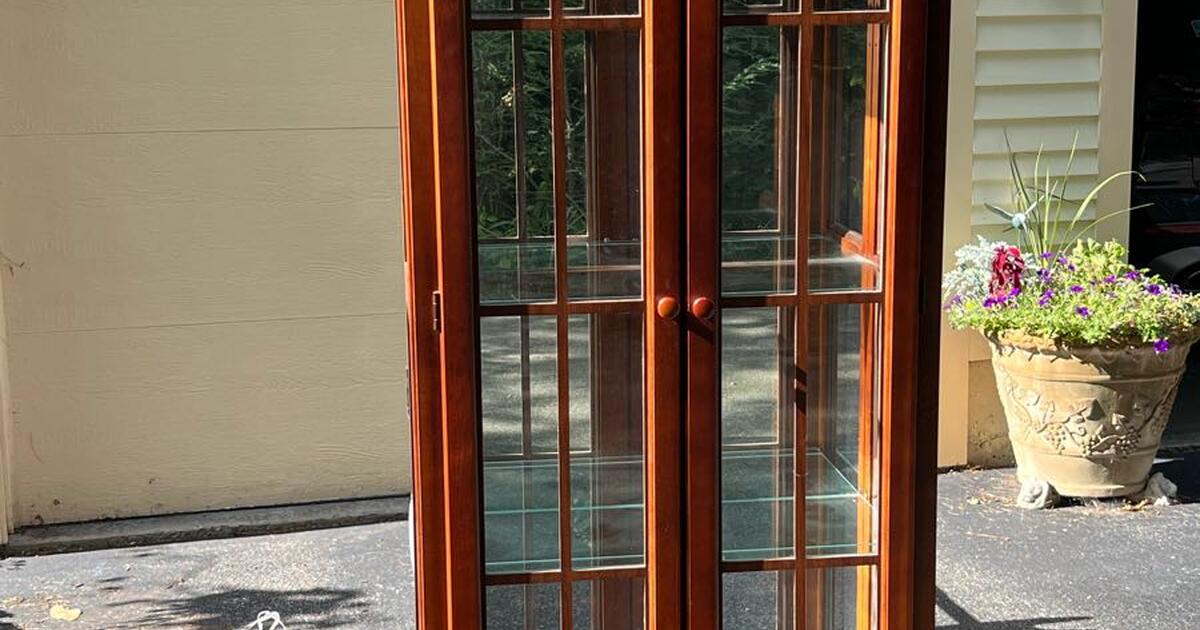 MultiFamily Garage Sale on Fern Ave, Rye, NH on Saturday, July 29th in