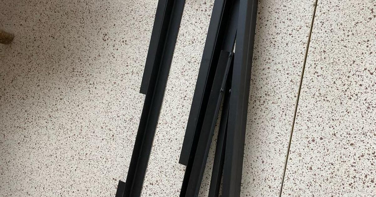 King size bed, metal frame on rollers for Free in The Villages, FL