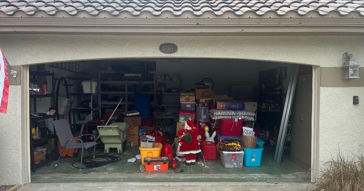 Garage/estate sale todaysat for 1 in Coral Springs, FL For Sale