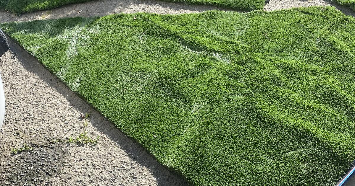 Leftover artificial turf for Free in Hayward, CA For Sale & Free