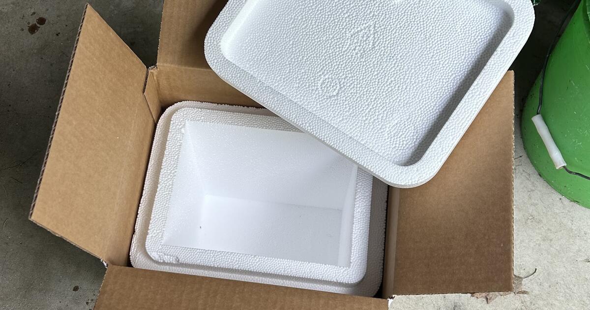 I have a insulated shipping boxes for free in traverse city mi for