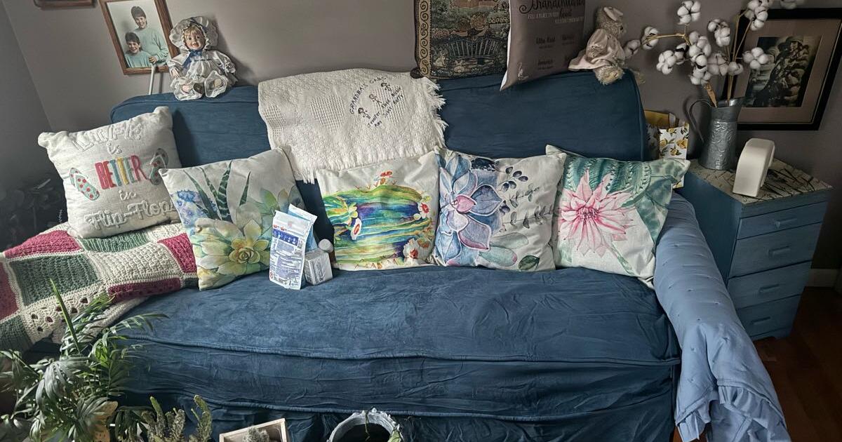 Futon for 60 in Albany, NY For Sale & Free — Nextdoor