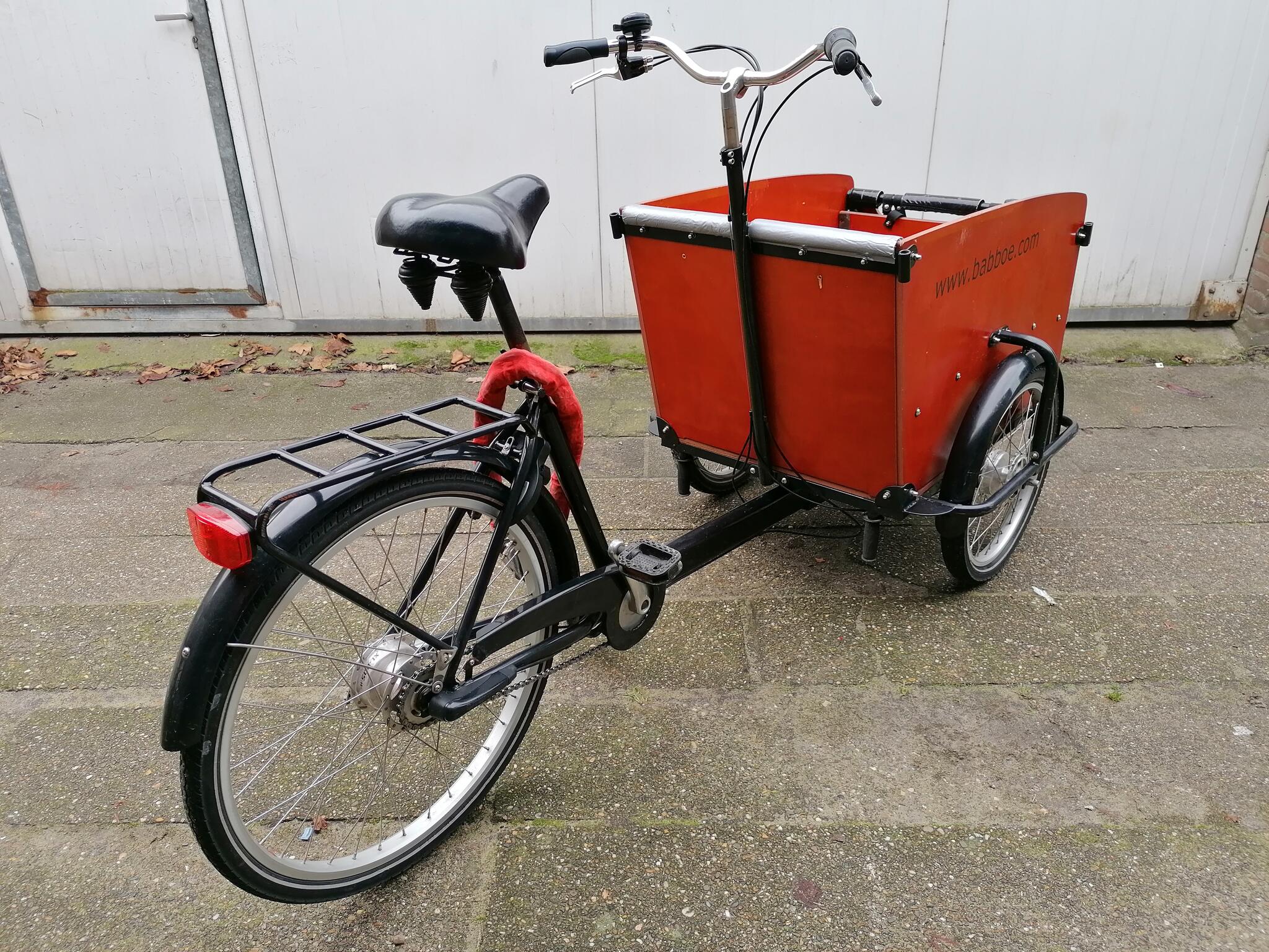 Bakfiets Babboe Big Met 5 Versnellingen, Extra Slot En Huif Voor 475 € In  Breda, NB | Vondsten — Nextdoor